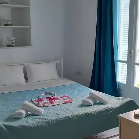 Beautiful House In The Capital Of Páros